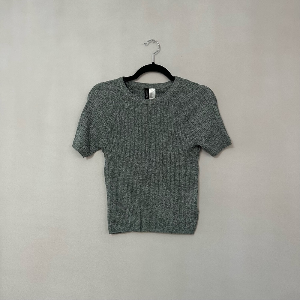 H&M cropped knit sweater